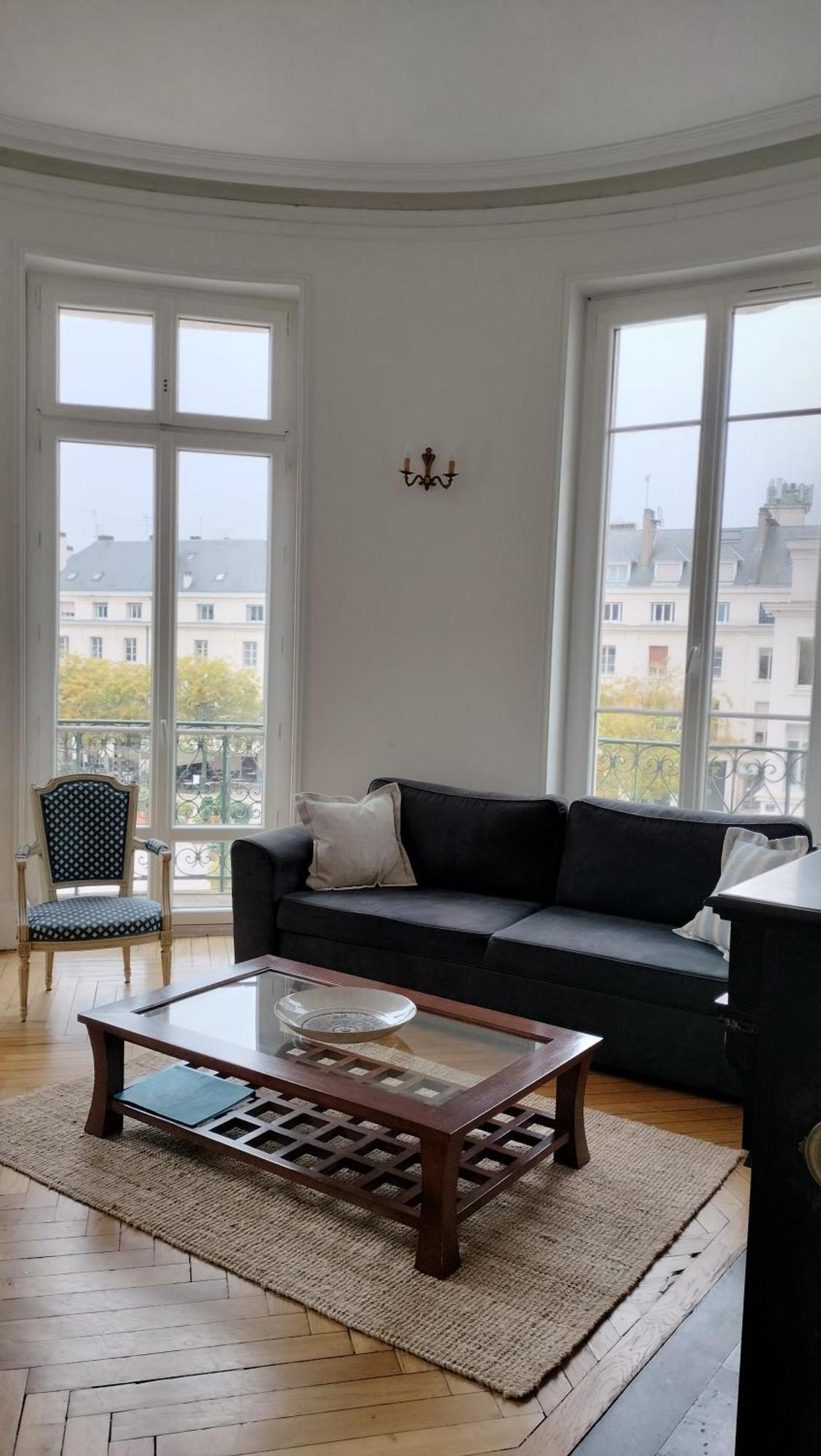 Appartement F3 Au Balcon De La Place Du Martroi Orléans Dış mekan fotoğraf
