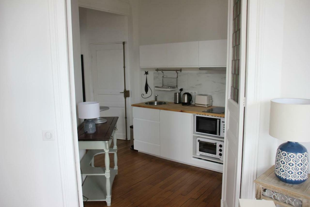 Appartement F3 Au Balcon De La Place Du Martroi Orléans Dış mekan fotoğraf